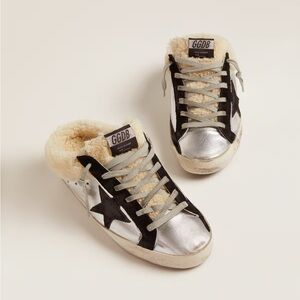 Golden Goose Super-Star Sabot in Silver Laminated Leather w/ Black Star